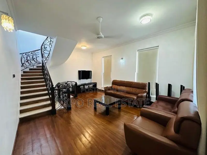 Luxury House for rent in Colombo 7