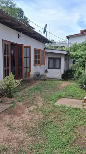 Land For Sale in Malwatha Cross Road Of Dehiwala