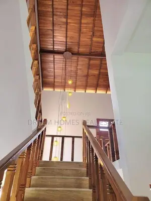 Spacious 7-Bedroom House in Battaramulla Subuthipura