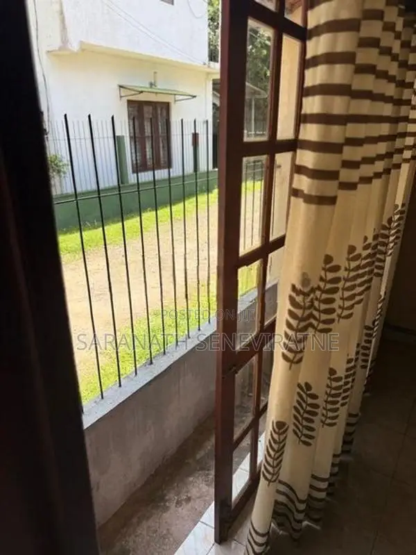 House For Sale in Ja-Ela - Gated Community Lake City