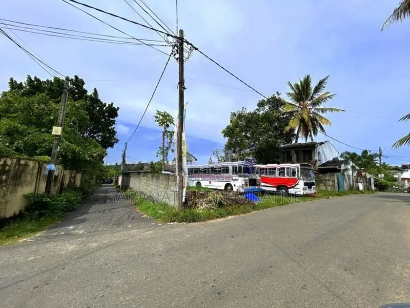 House For Land Value - PRICE REDUCED Kotegedara Junction Piliyandala