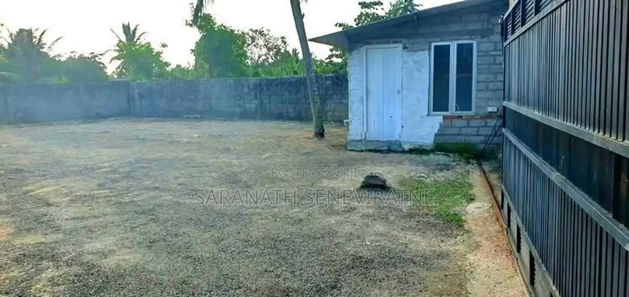 Bare Residential Land in Seeduwa Gampaha