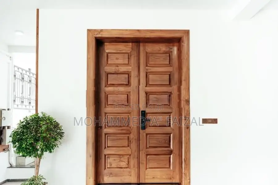 House For Sale in Wattarapola Road Mount Lavania