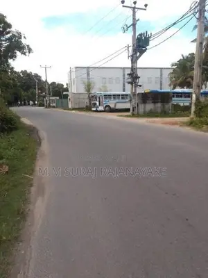 රද්දොලුව - මුතුවාඩිය පර්චස් 20ක්