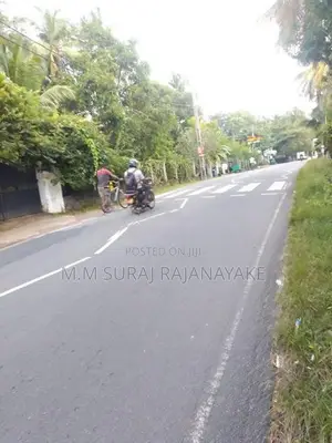 රද්දොලුව - මුතුවාඩිය පර්චස් 20ක්