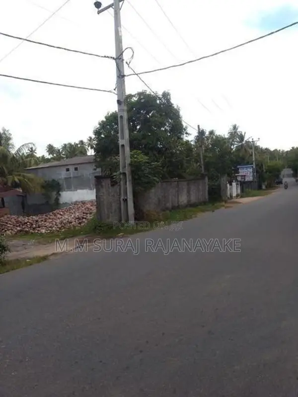 රද්දොලුව - මුතුවාඩිය පර්චස් 20ක්
