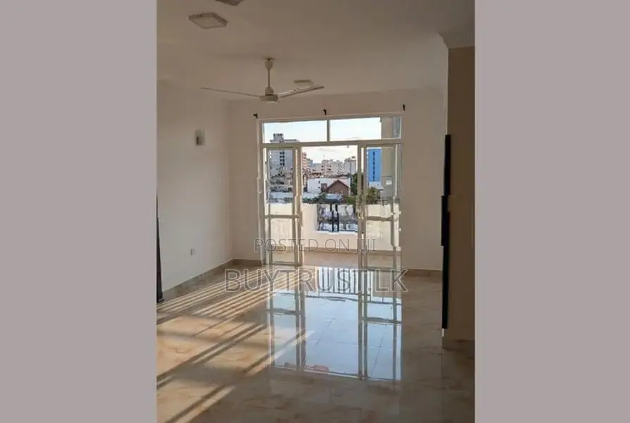 Apartment for sale in Dehiwala
