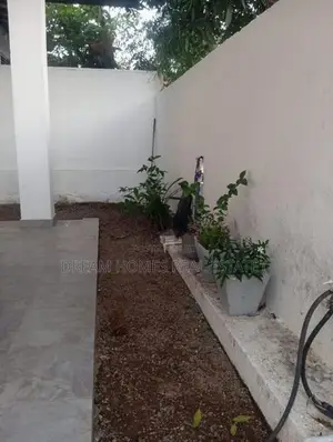 Well-Maintained 3-Bedroom House for Sale – Athurugiriya