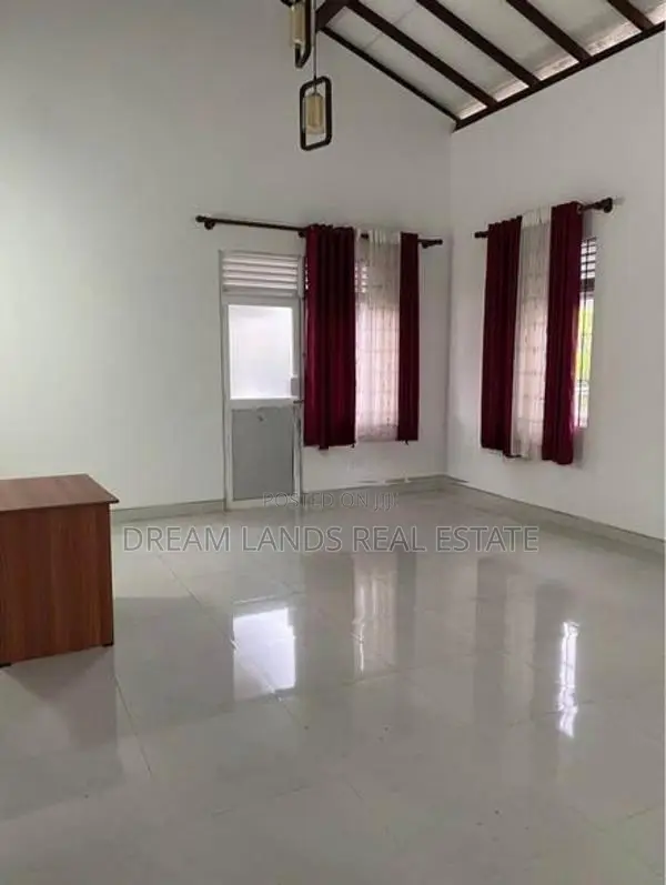 6BED HOUSE FOR RENT IN GAMPAHA (SP1339)