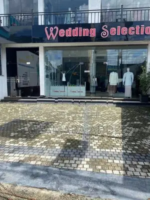 COMMERCIAL BUILDING FOR RENT OR LEASE