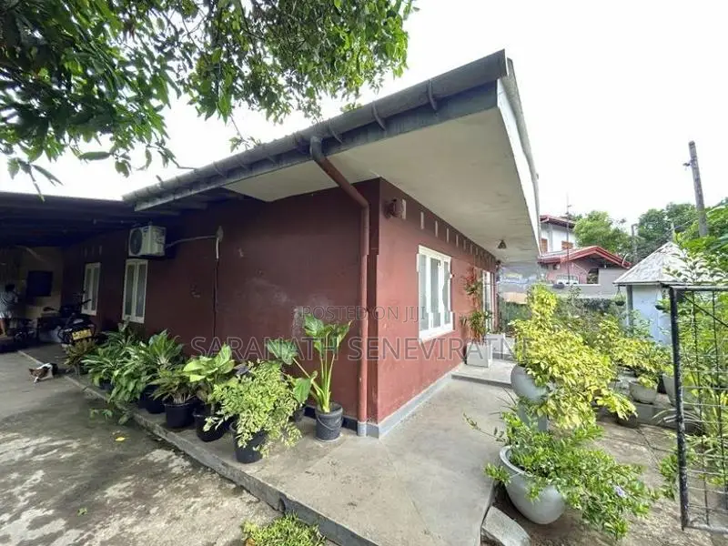 House For Land Value in 1st Lane Kandawala Mw Ratmalana