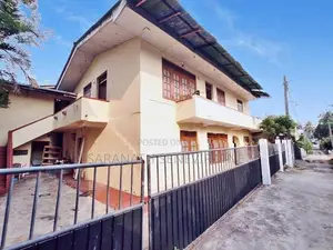 2 Storied House For Sale in Boralesgamuwa - units