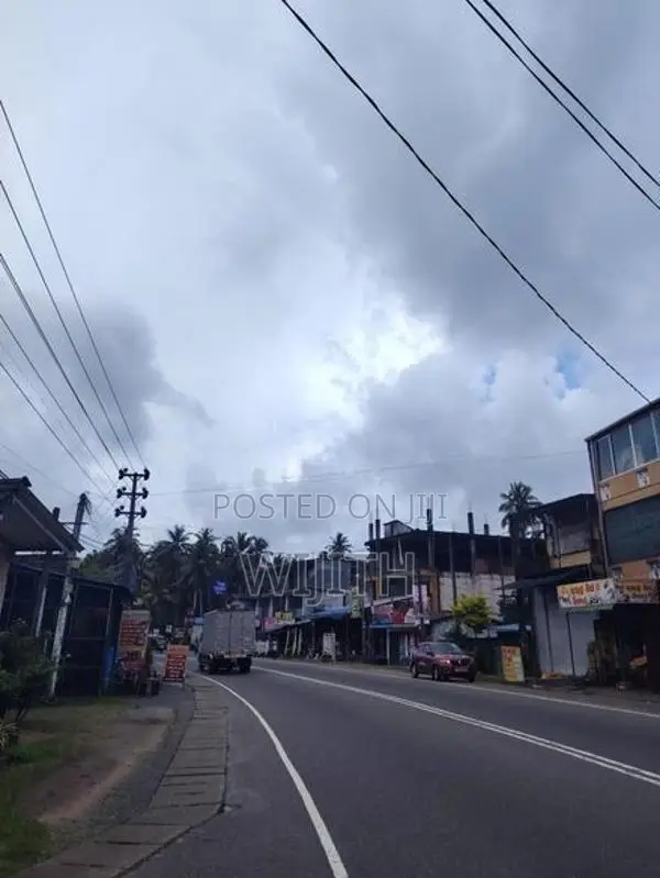 COMMERCIAL LAND FOR SALE FACING TO RATHNAPURA