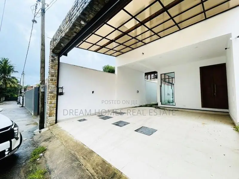 Fully Air-Conditioned 5-Bedroom House for Rent – Pelawatta
