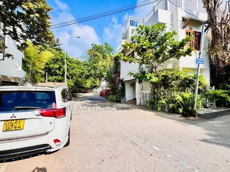 Exclusive 3BR Luxury Residence for Sale – Colombo 7