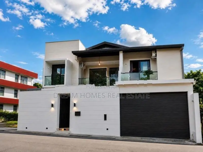 Luxury Villa for Sale in Thalawathugoda