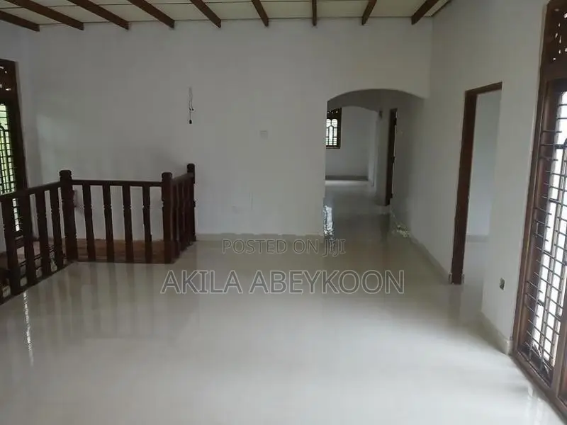 1st Floor of A House for Rent - Yakkala