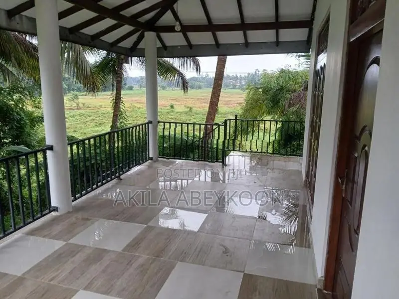 1st Floor of A House for Rent - Yakkala