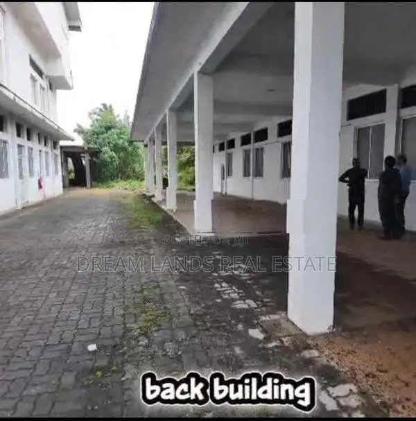 Minuwangoda Commercial Property From For Sale ( RBL - 806)