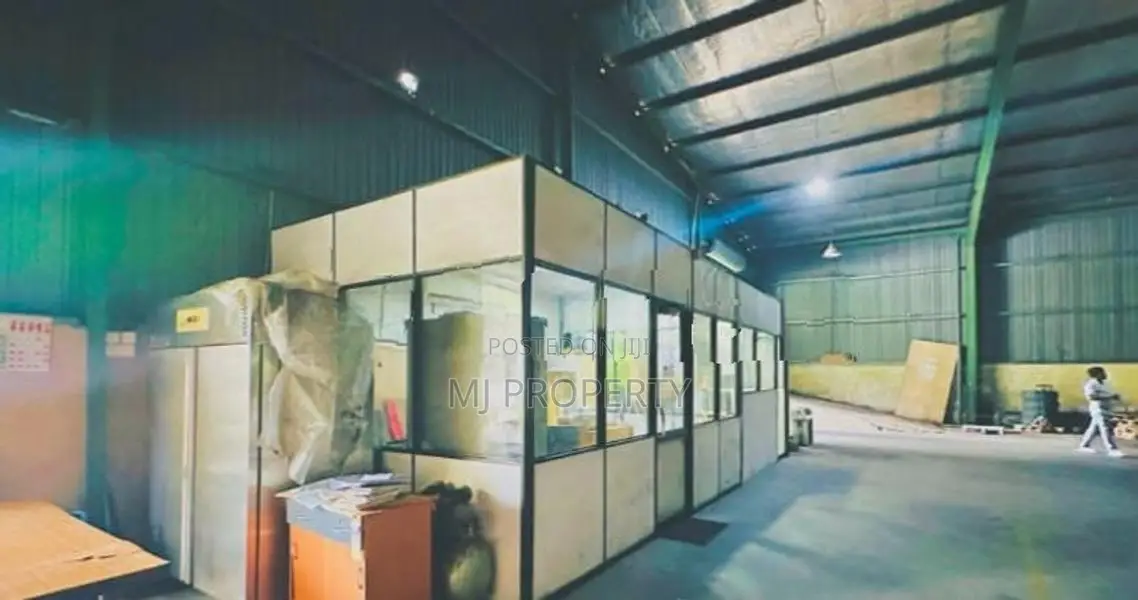 ( GC-1197) Valuable Commercial Warehouse Building Rent in Athurugiriya