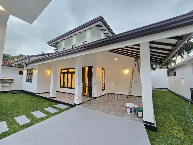 B/N Complete House For Sale in Negombo