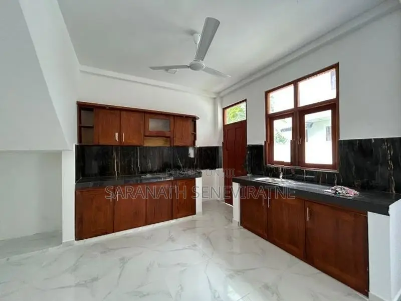 Brand-New House in Piliyandala - Walking Distance to Cargills Kolamunn