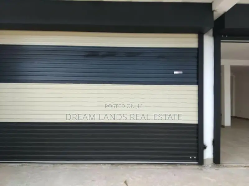 COMMERCIAL BUILDING FOR RENT IN PILIYANDALA (SP1128)