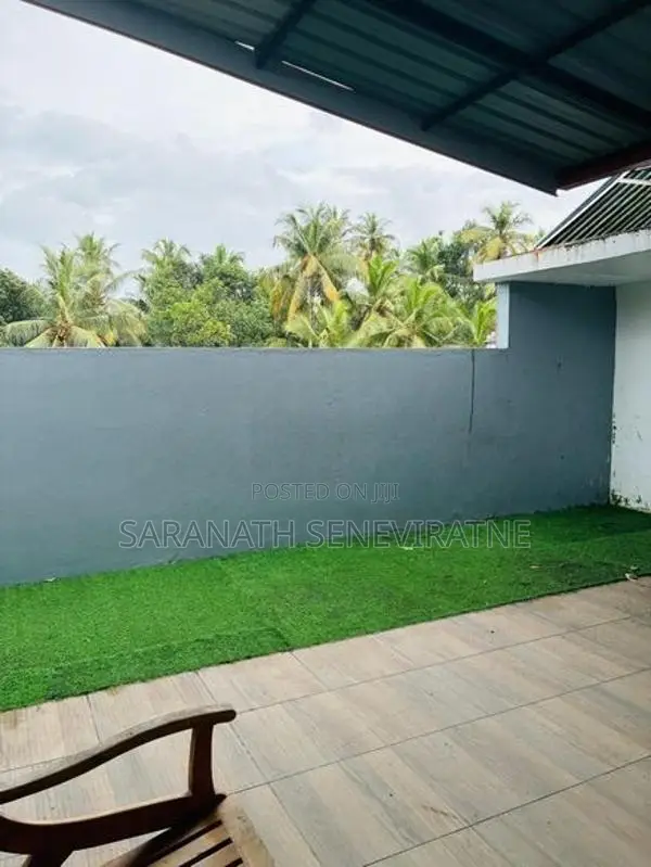 2 Story House for Sale in Athurugiriya, Kaduwela - Solar