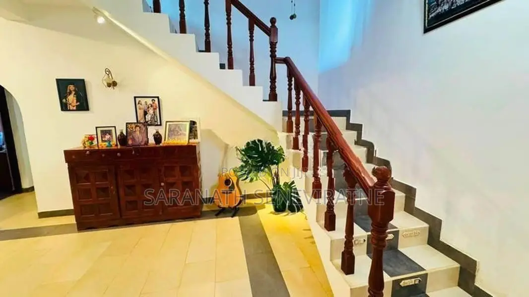 FULLY FURNISHED LUXURY HOUSE FOR SALE Mulleriyawa -