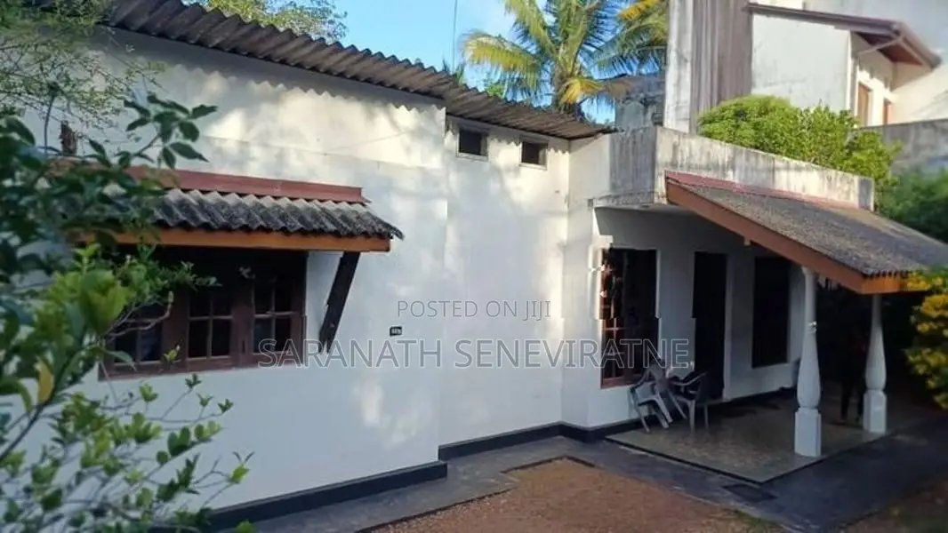 House For Sale in Maharagama Subasadaka Mw With 20 Perches