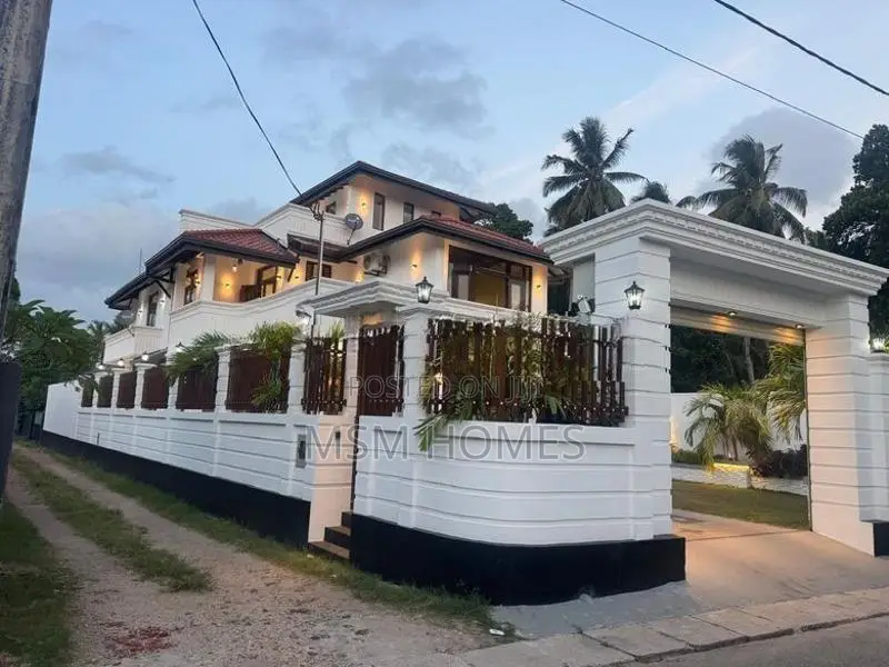 Beautiful Brand New Luxury Modern House Fully Furniture Sale Negombo
