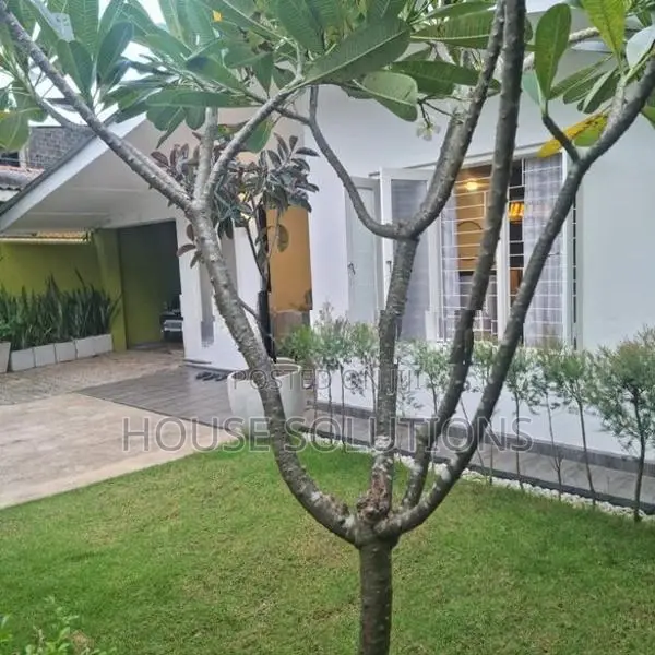 Ratmalana 5-Bedroom House