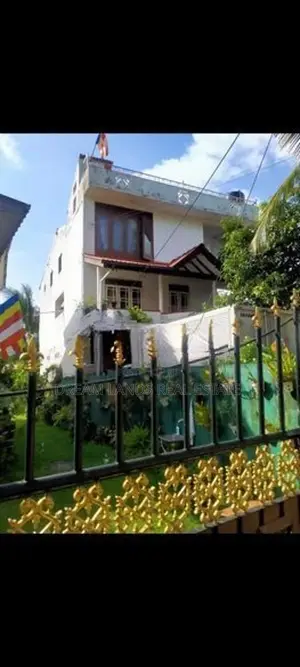7BED HOUSE FOR SALE IN MAHARAGAMA (SP1352)