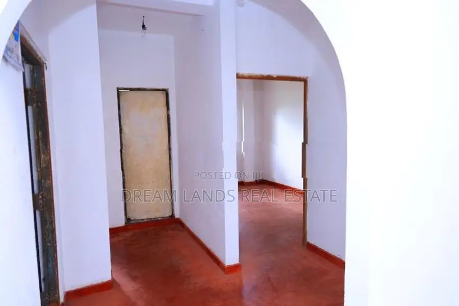 7BED HOUSE FOR SALE IN MAHARAGAMA (SP1352)
