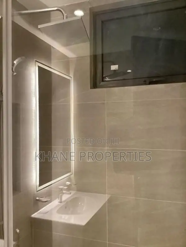 3 Bedrooms Apartment for rent at Colombo 2