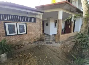 Land with a old house for sale at Dehiwala