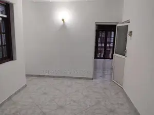 Uper floor for rent malabe