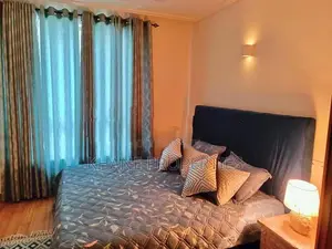 Ideal 3-Bedroom Apartment for Sale | Astoria Apartments - MONTRI J