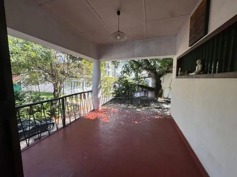 House For Sale in Anula Road Colombo.06