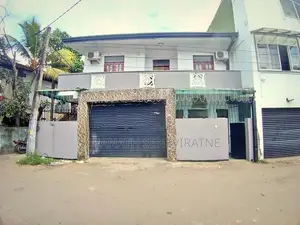 House in New Kolonnawa Road, Moragasmulla, Rajagiriya - 3 Perches