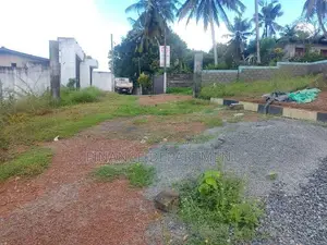 Luxury Land for Sale in Thalahena Muththettugoda Road Quiet Neighborho