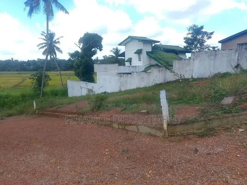 Highly Valuable Land for Sale in Malabe Road Thalahena