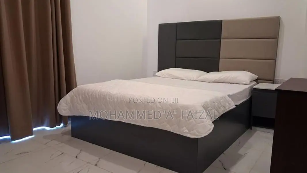 Apartment For Rent in Schofield Place Kollupity Colombo.03