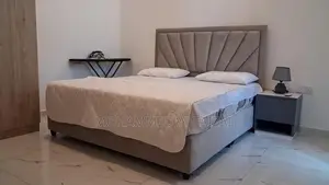 Apartment For Rent in Schofield Place Kollupity Colombo.03