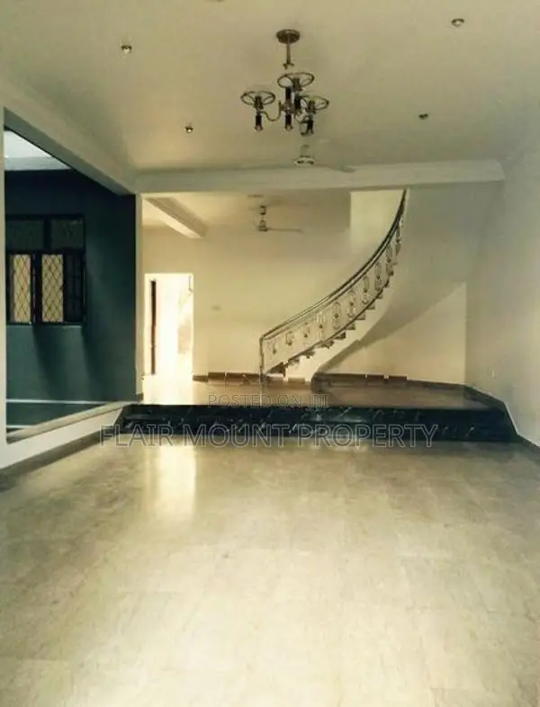 Two storeys independent house for rent in mount lavinia