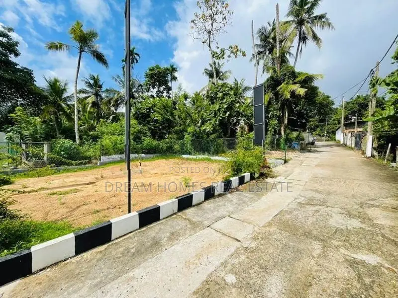 6 Perch Land for Sale – Jothikarama Road, Thalawathugoda