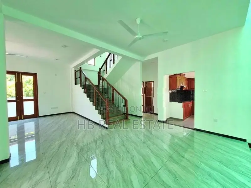 Newly Build Luxury Three Story House For Sale In Piliyandala