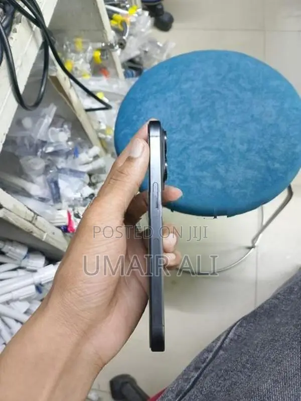 Apple iPhone 15 Pro (Used)