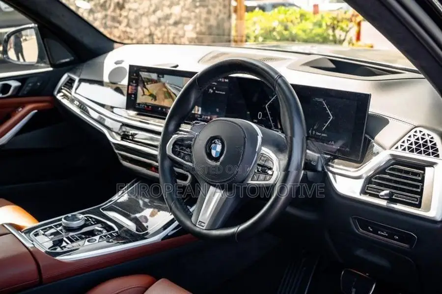 BMW X7 40D M-Sport 2025