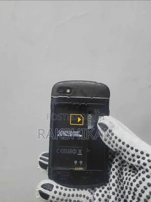 BlackBerry Q10 (Used)
